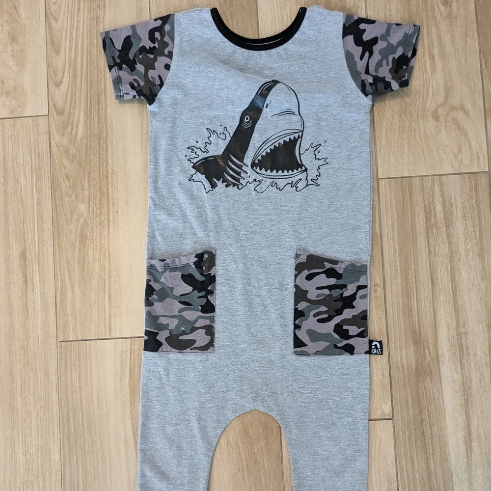 3/4 Camo Shark Rag
